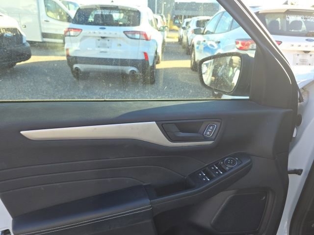 Certified 2022 Ford Escape S image 11