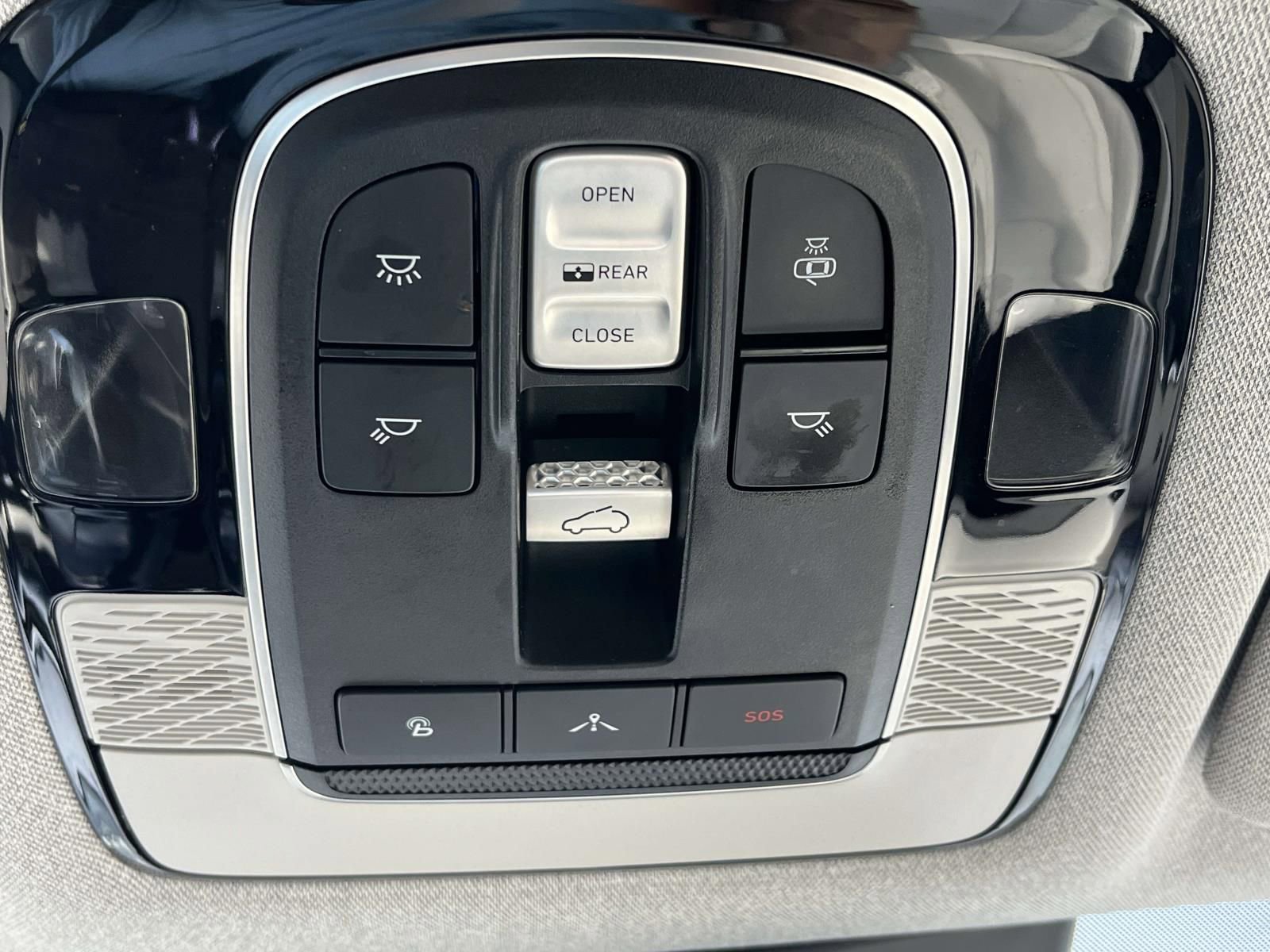 Used 2021 Hyundai Palisade Limited FWD image 30