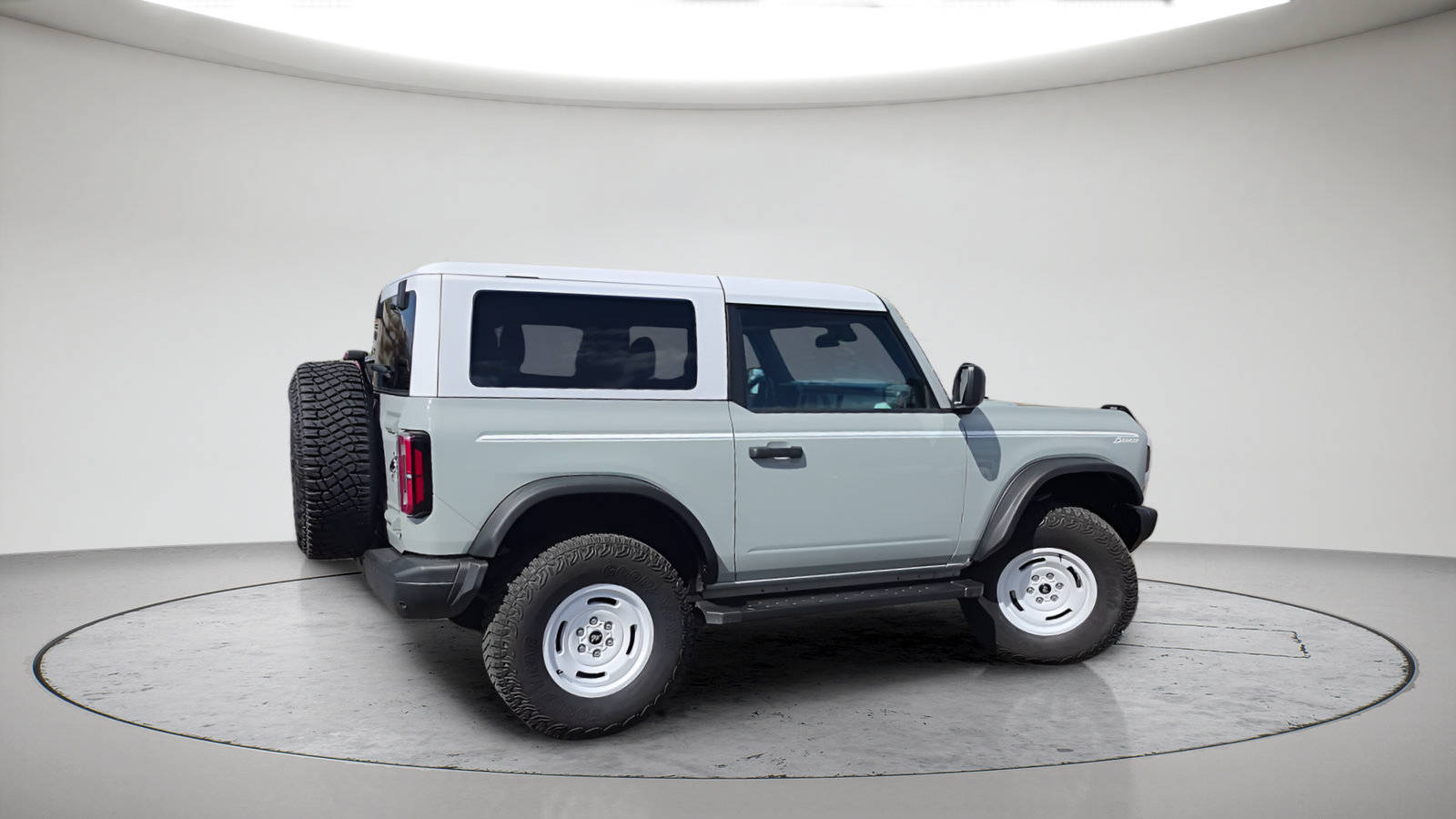 Certified 2024 Ford Bronco Heritage Edition AWD/4WD image 6