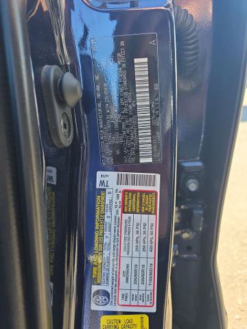 Used 2021 Toyota Highlander XLE AWD/4WD image 22
