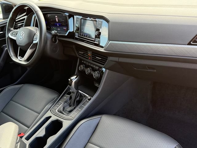 Used 2024 Volkswagen Jetta SE w/ Panoramic Sunroof Package FWD image 22