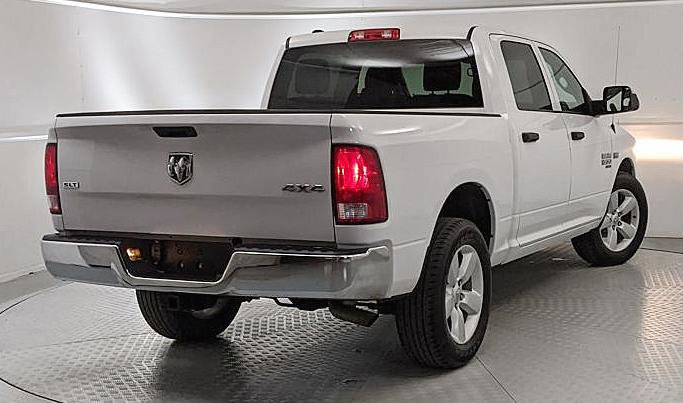 Used 2023 RAM 1500 Classic SLT AWD/4WD image 3