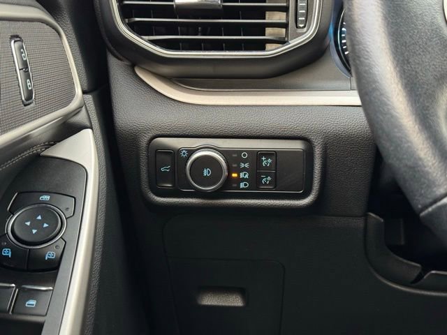 Certified 2023 Ford Explorer XLT w/ Equipment Group 202A AWD/4WD image 34