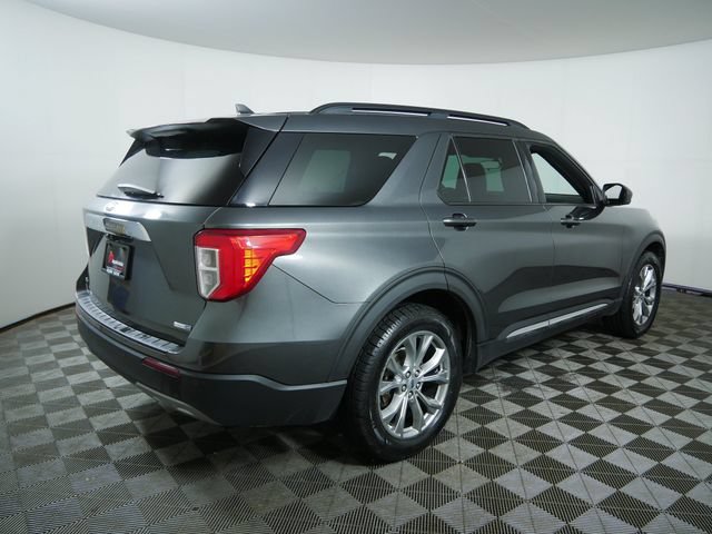 Certified 2020 Ford Explorer XLT w/ Equipment Group 202A AWD/4WD image 9