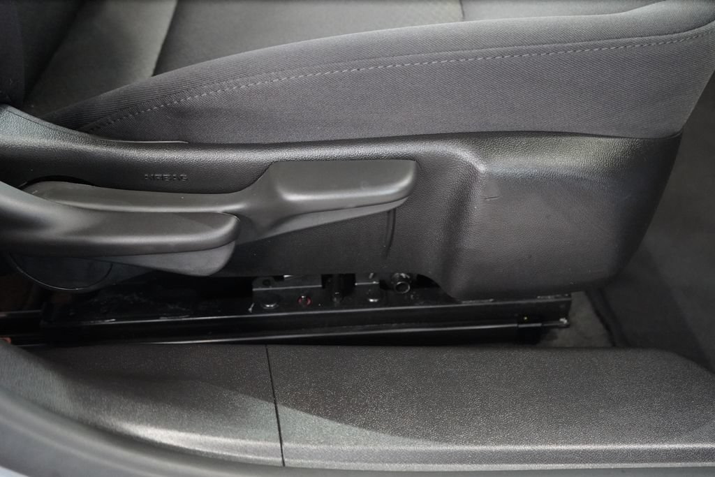 Used 2025 Chevrolet Malibu LT FWD image 21
