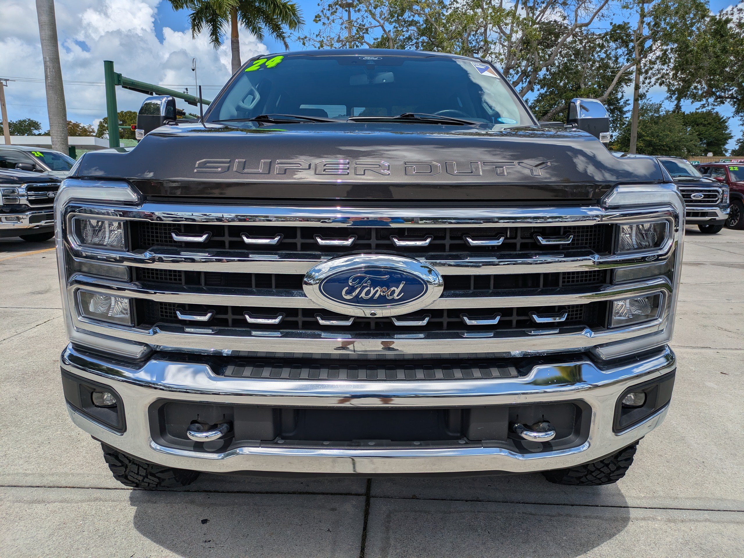 Certified 2024 Ford F250 Lariat w/ Tremor Off-Road Package AWD/4WD image 8
