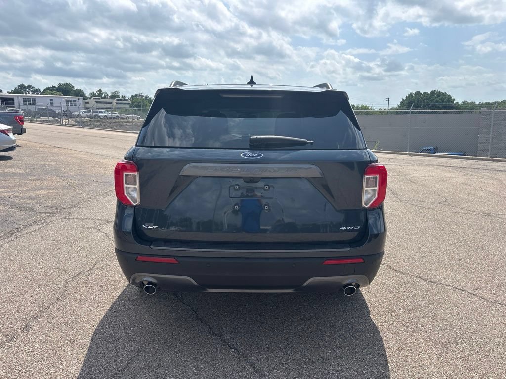 Certified 2023 Ford Explorer XLT w/ Equipment Group 202A AWD/4WD image 6