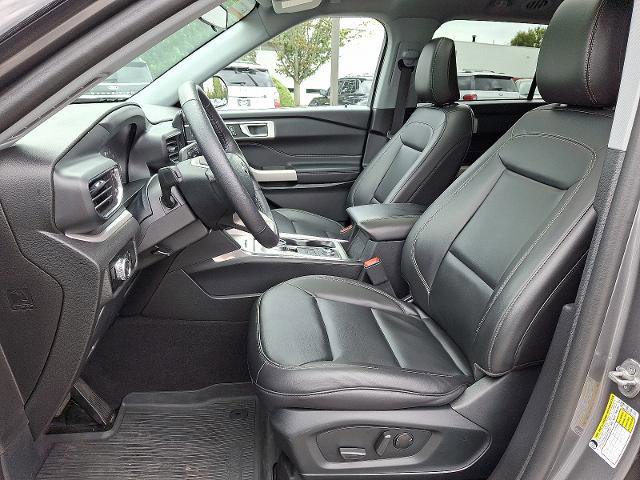 Certified 2023 Ford Explorer XLT w/ Equipment Group 202A image 14
