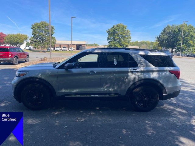 Certified 2023 Ford Explorer XLT RWD image 2