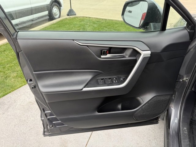 Used 2024 Toyota RAV4 XLE image 8