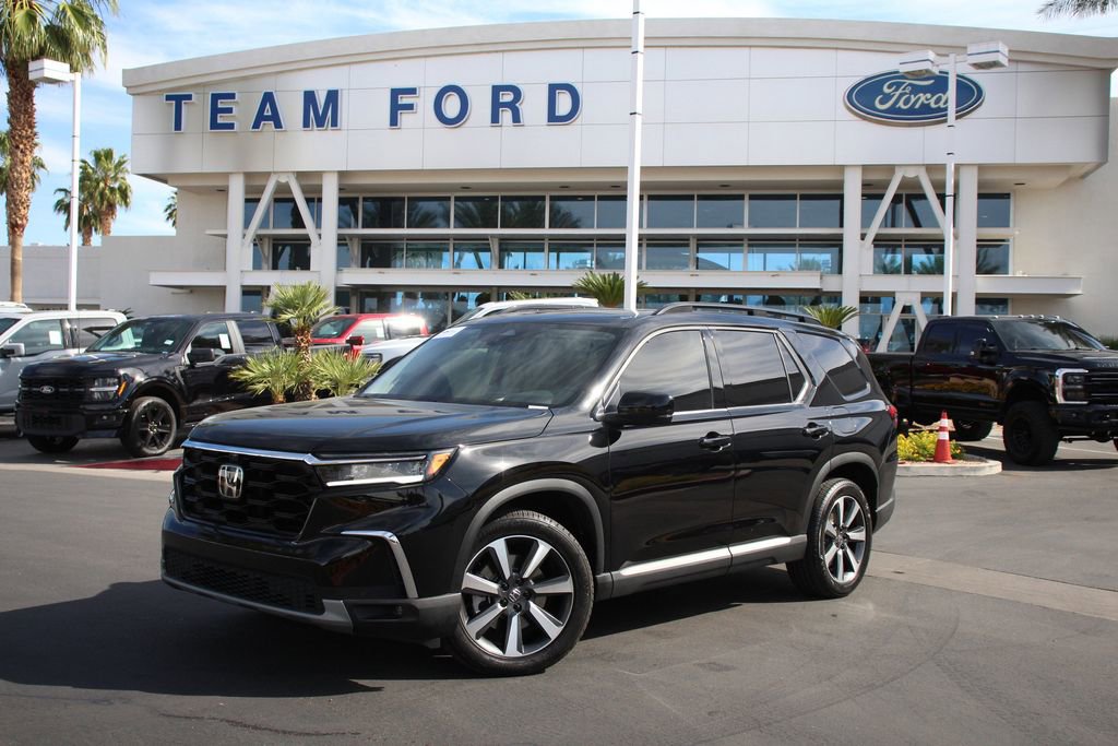 Used 2023 Honda Pilot Elite image 2