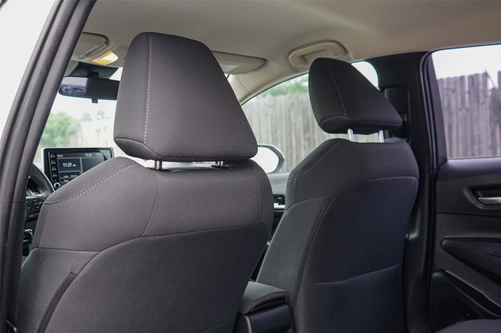 Used 2020 Toyota Corolla LE FWD image 21