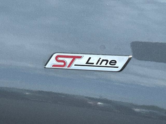 Certified 2025 Ford Escape ST-Line Select AWD/4WD image 22