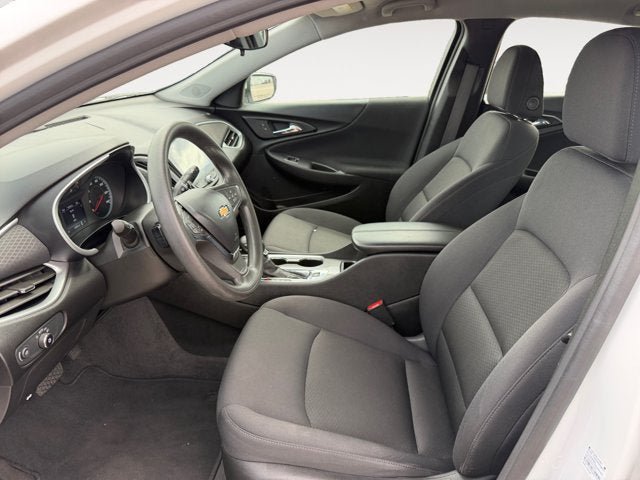 Used 2024 Chevrolet Malibu LT FWD image 9