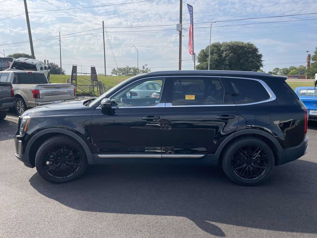 Used 2020 Kia Telluride EX w/ Towing Package FWD image 6