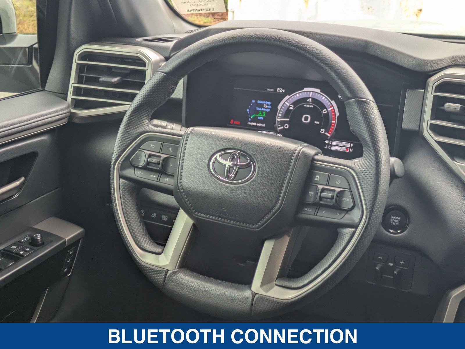 Used 2025 Toyota Tundra Limited AWD/4WD image 19