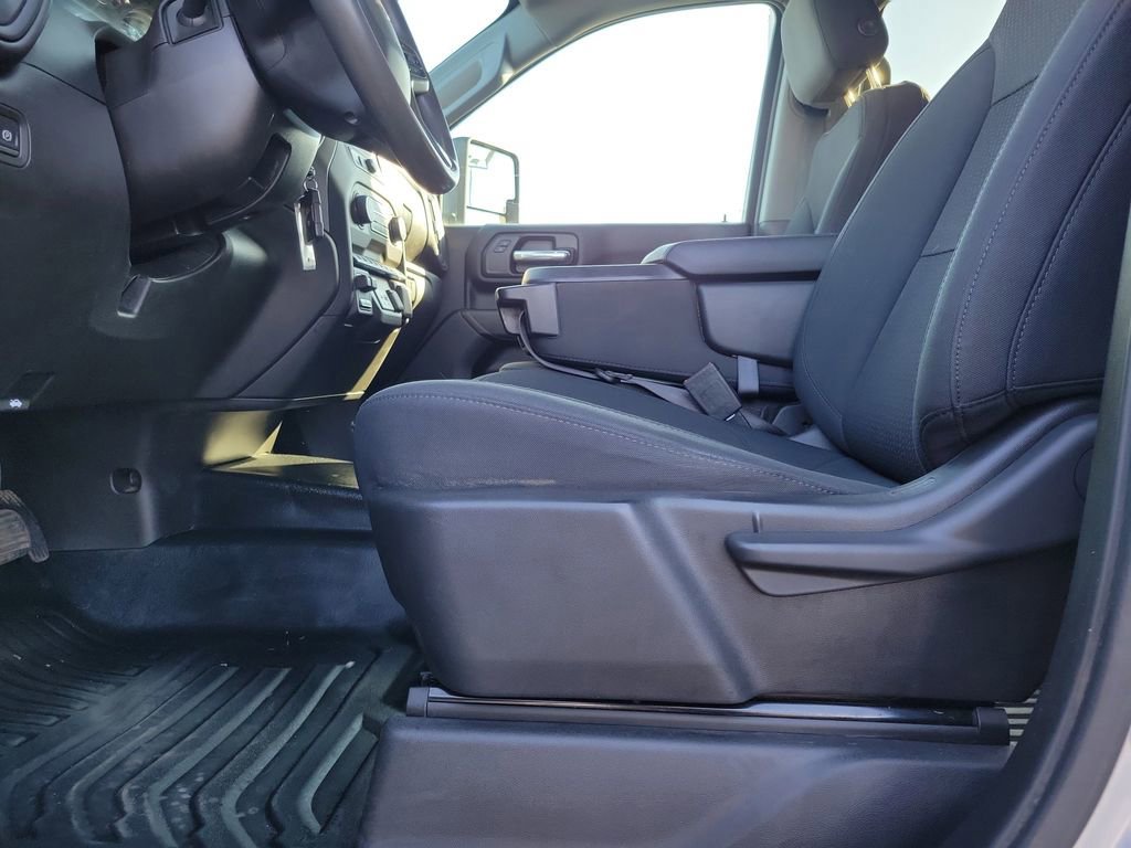 Used 2022 Chevrolet Silverado 2500 W/T w/ Gooseneck/5TH Wheel Package image 17