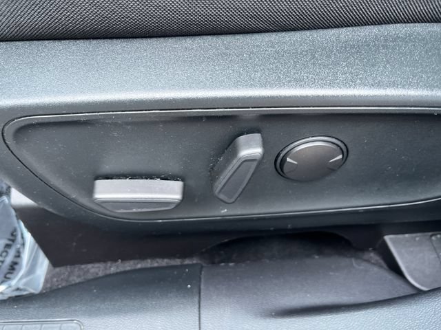 Certified 2022 Ford Escape SE w/ SE Sport Appearance Package AWD/4WD image 26