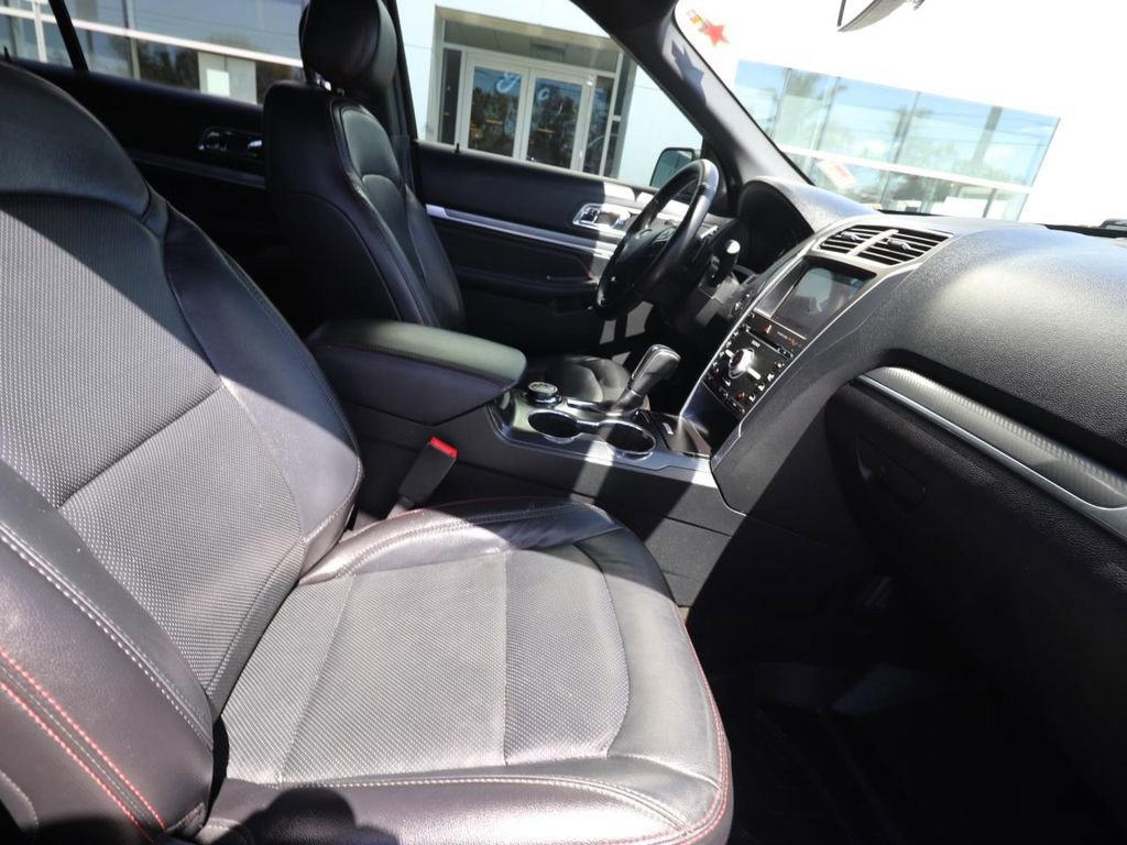 Certified 2017 Ford Explorer Sport image 18