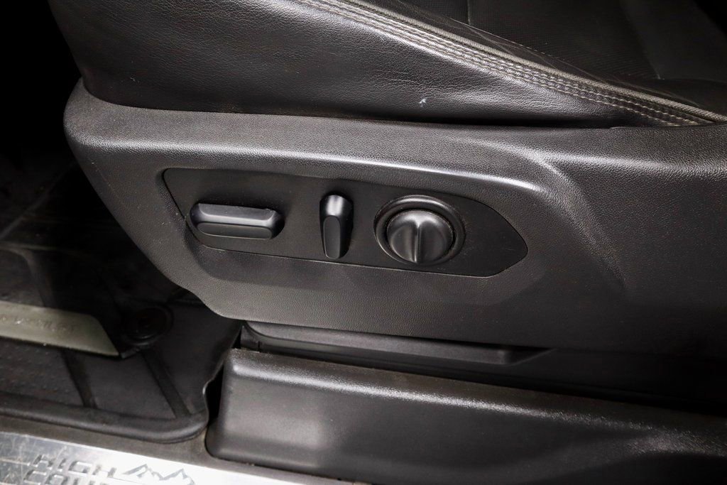 Used 2021 Chevrolet Silverado 3500 High Country image 26