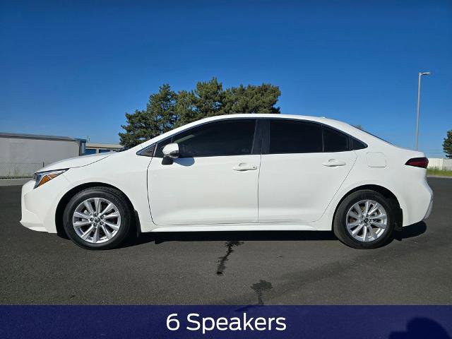 Used 2024 Toyota Corolla XLE FWD image 3