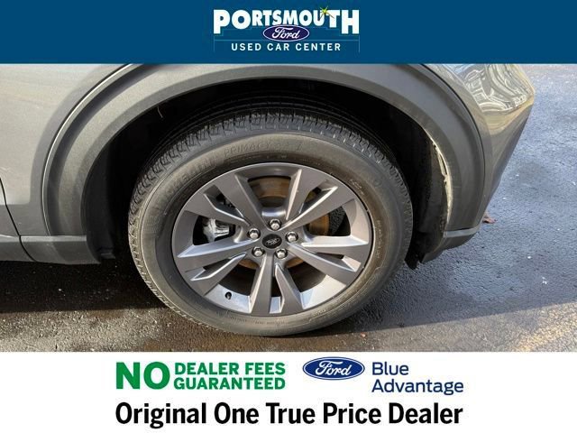 Certified 2022 Ford Explorer XLT w/ Equipment Group 202A image 37