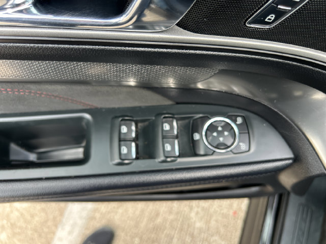 Certified 2018 Ford Explorer XLT w/ Equipment Group 202A FWD image 22