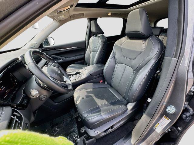 Used 2023 INFINITI QX60 Sensory w/ Vision Package AWD/4WD image 18