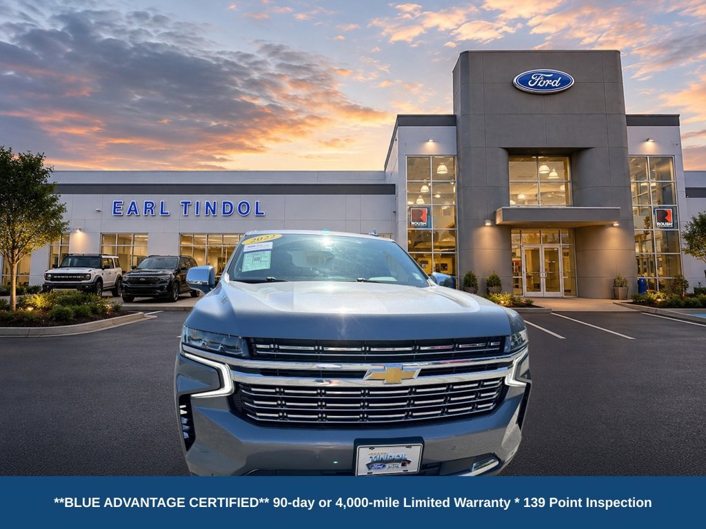 Used 2022 Chevrolet Suburban Premier RWD image 2
