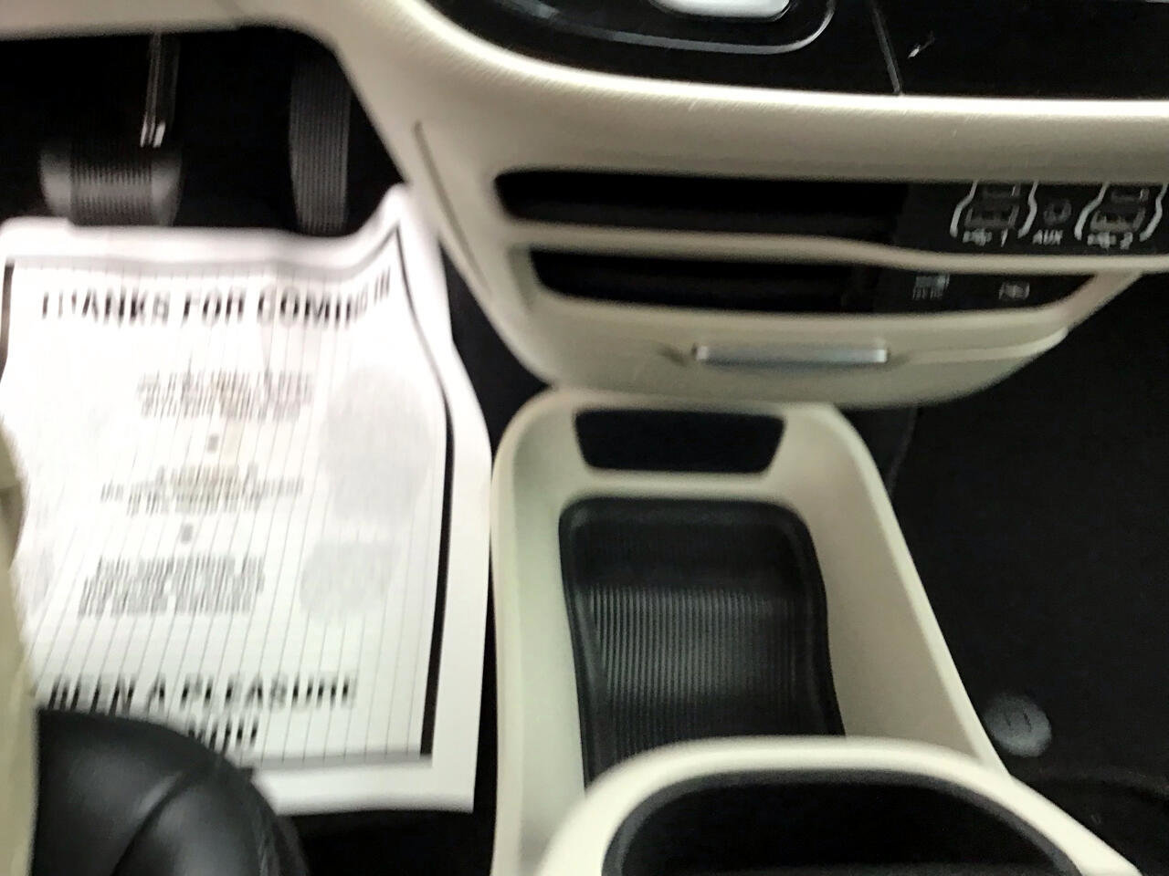 Used 2022 Chrysler Pacifica Touring-L image 25