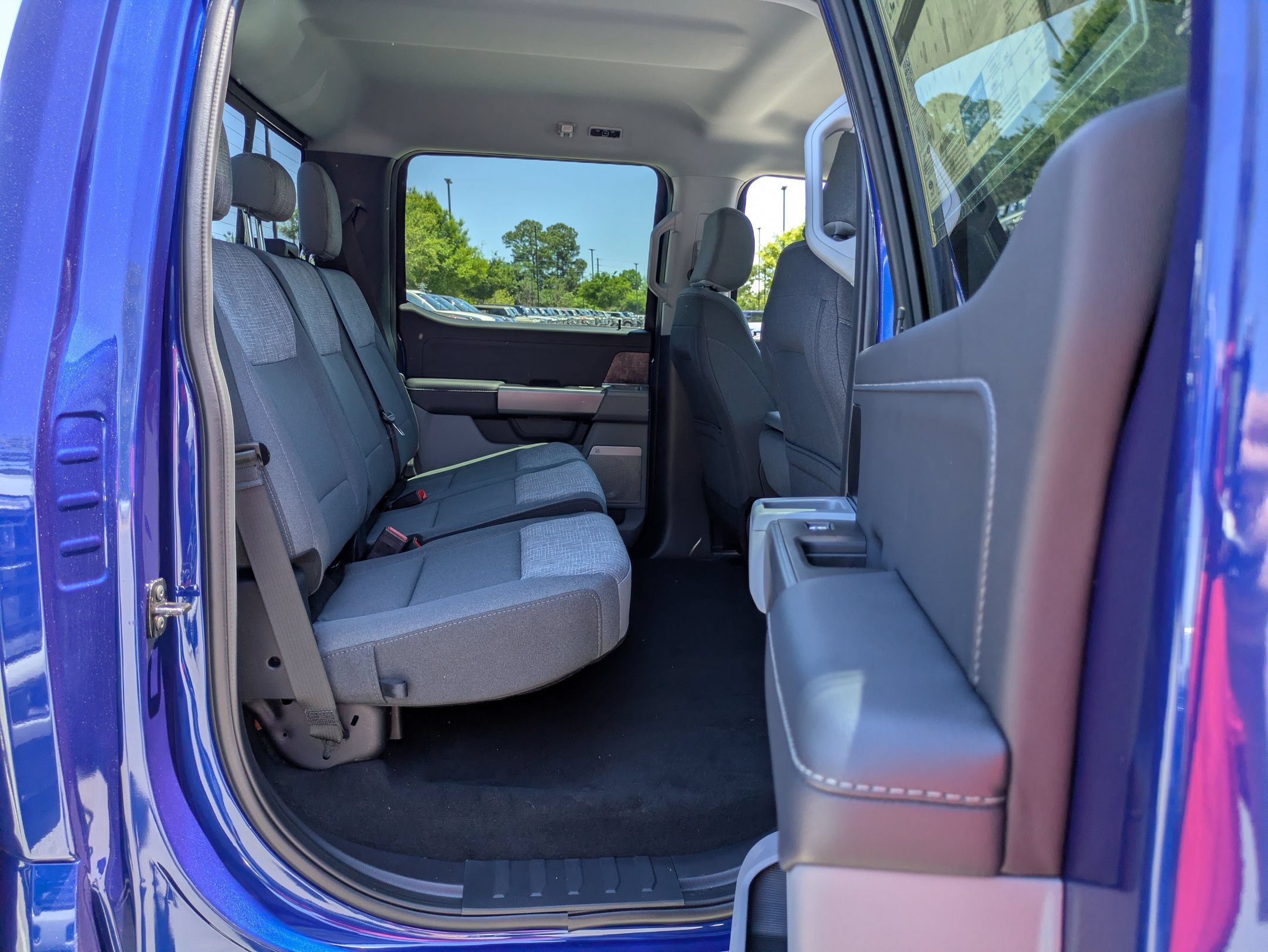 Certified 2026 Ford F250 XLT w/ XLT Premium Package AWD/4WD image 32