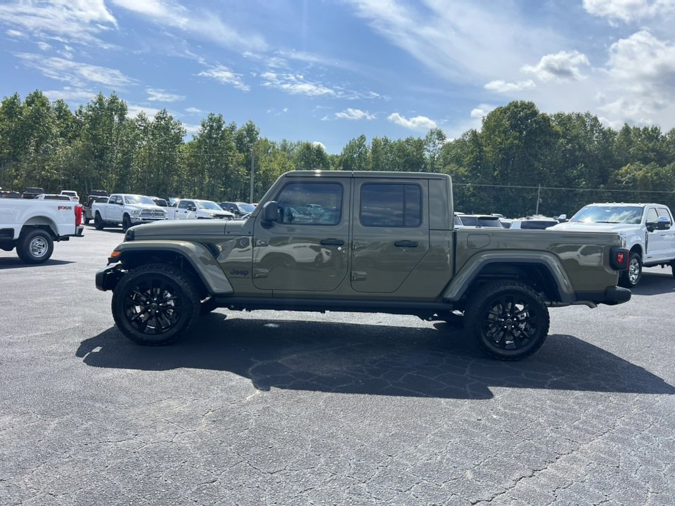 Used 2025 Jeep Gladiator Sport image 6