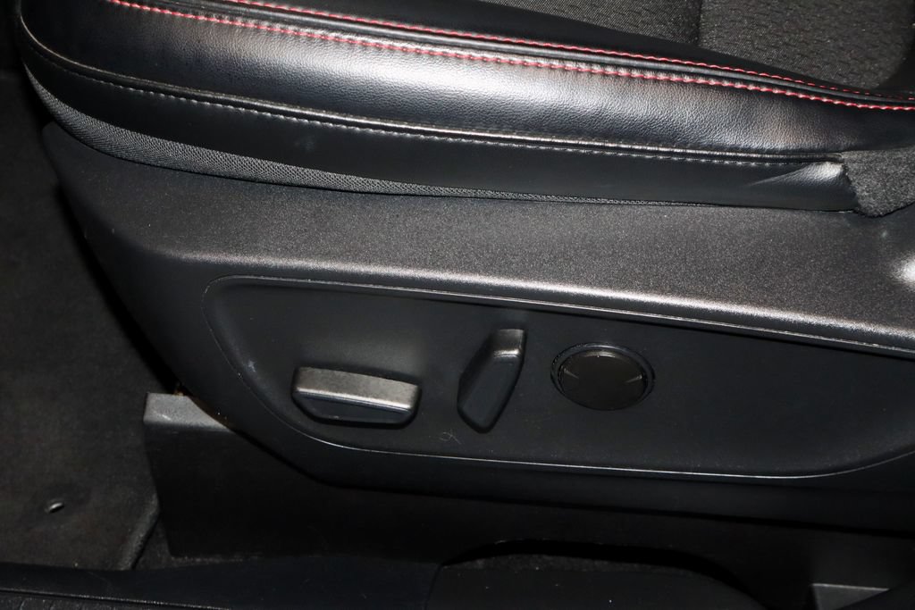 Certified 2025 Ford Escape ST-Line AWD/4WD image 23