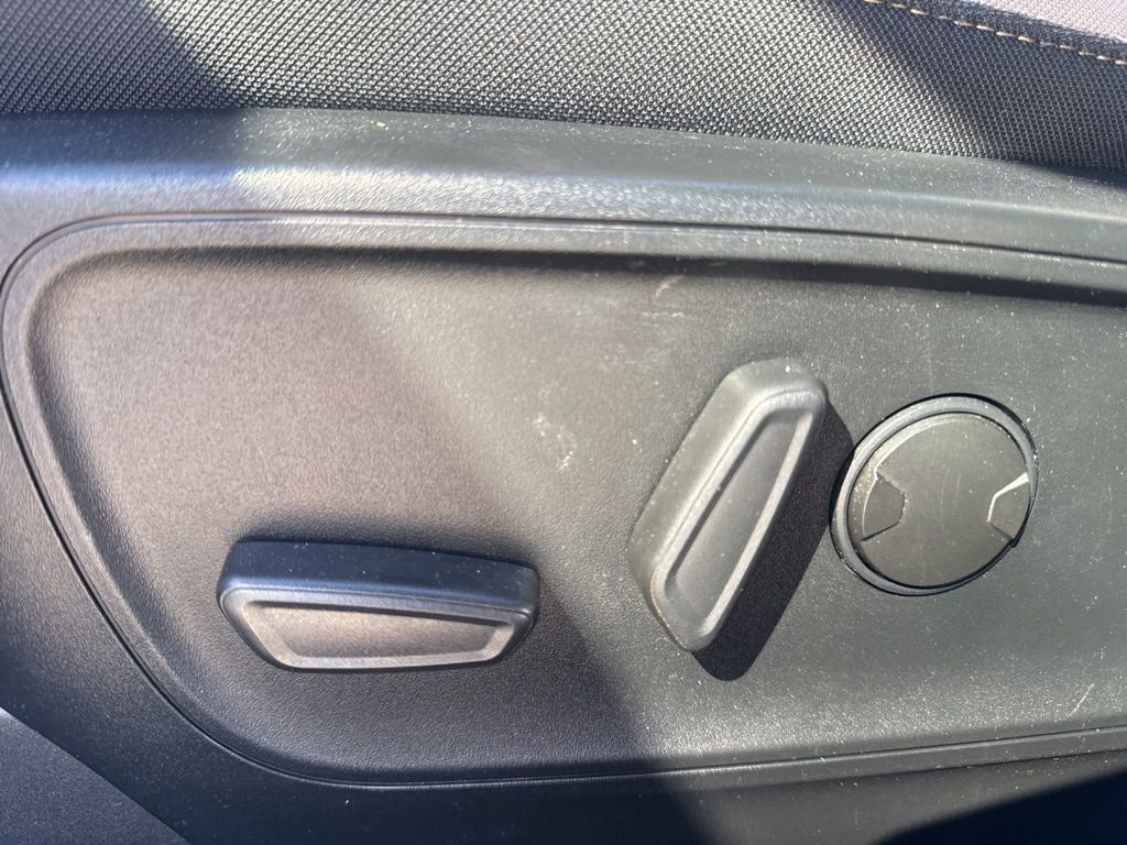 Certified 2021 Ford Escape SE image 64