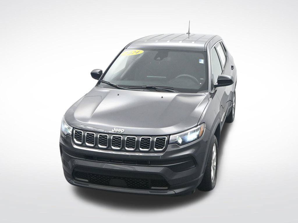 Used 2024 Jeep Compass Sport AWD/4WD image 37