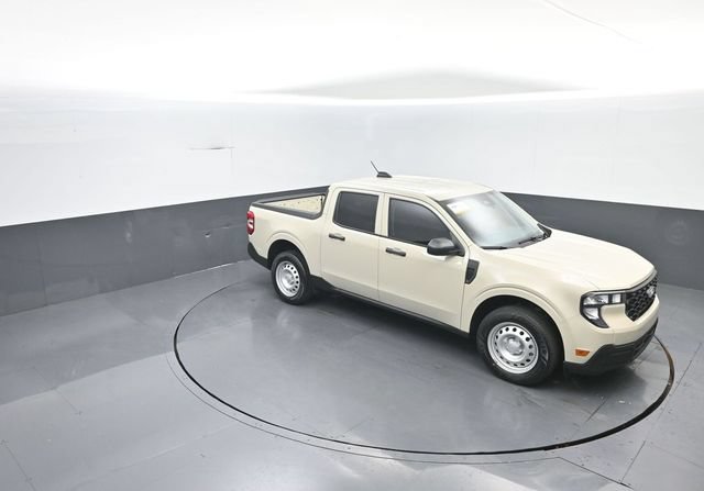 Certified 2025 Ford Maverick XL FWD image 24