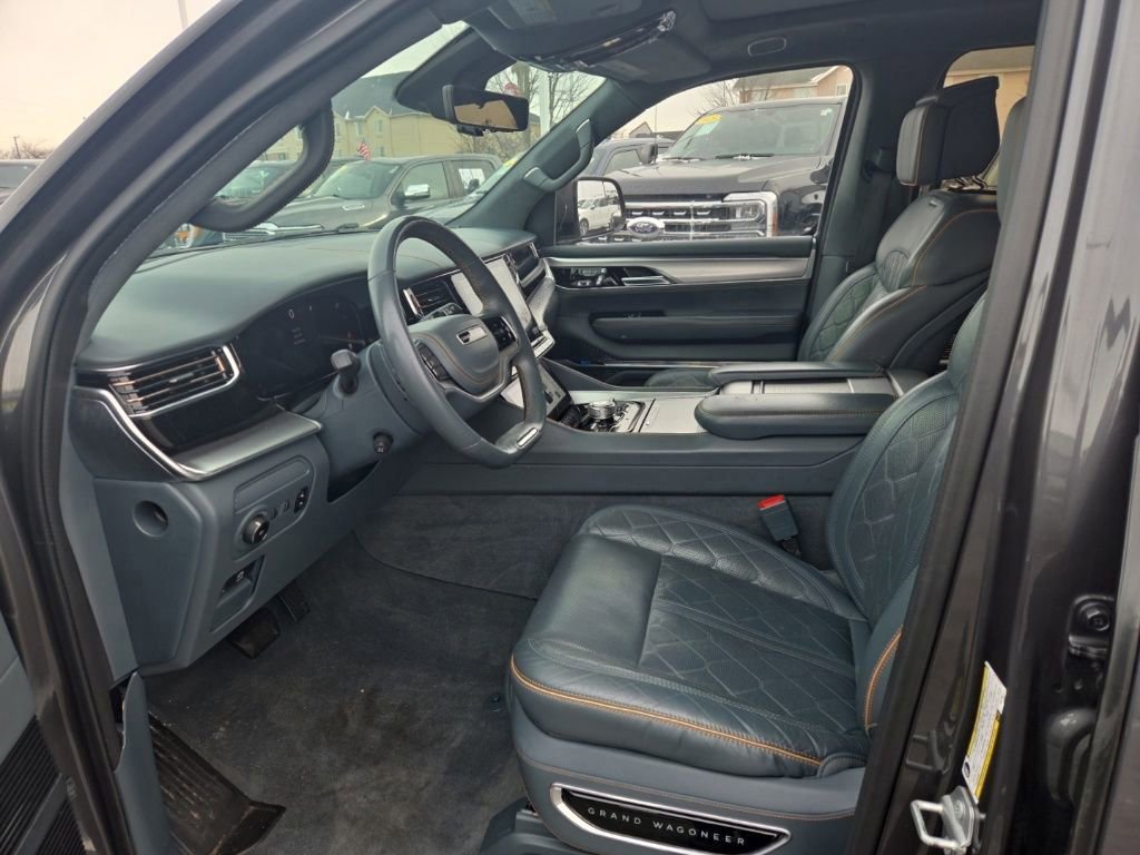 Used 2022 Jeep Grand Wagoneer Series III w/ Rear Seat Video Group 1 image 8
