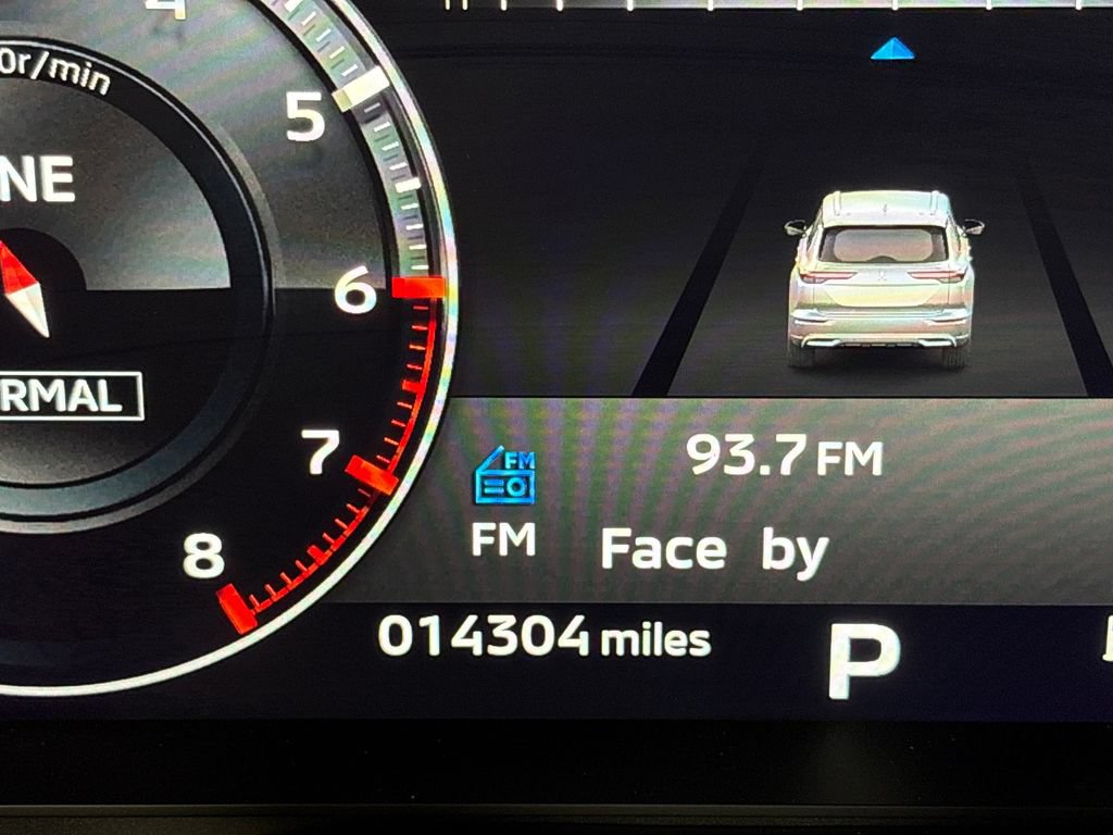 Used 2024 Mitsubishi Outlander SEL FWD image 17