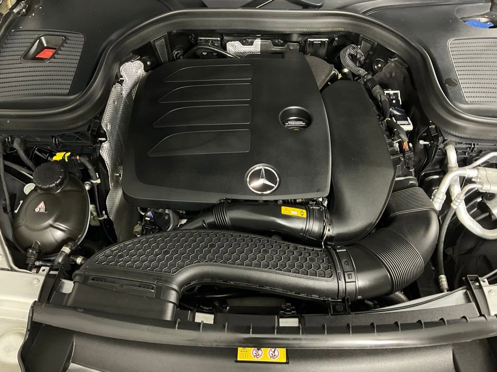 Used 2022 Mercedes-Benz GLC 300 image 9