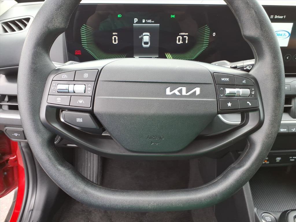 Used 2025 Kia K4 FWD image 14