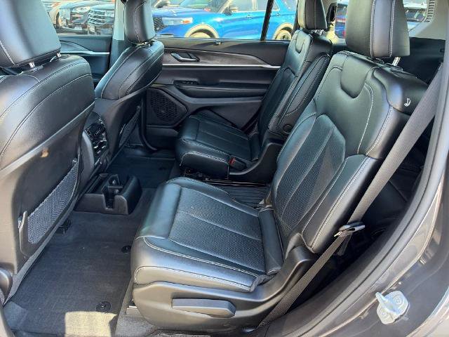 Used 2023 Jeep Grand Cherokee L Limited w/ Luxury Tech Group II AWD/4WD image 9