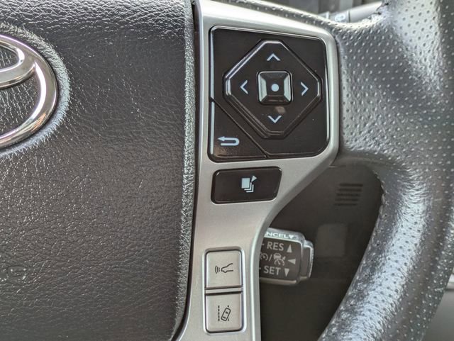 Used 2022 Toyota 4Runner Limited AWD/4WD image 27