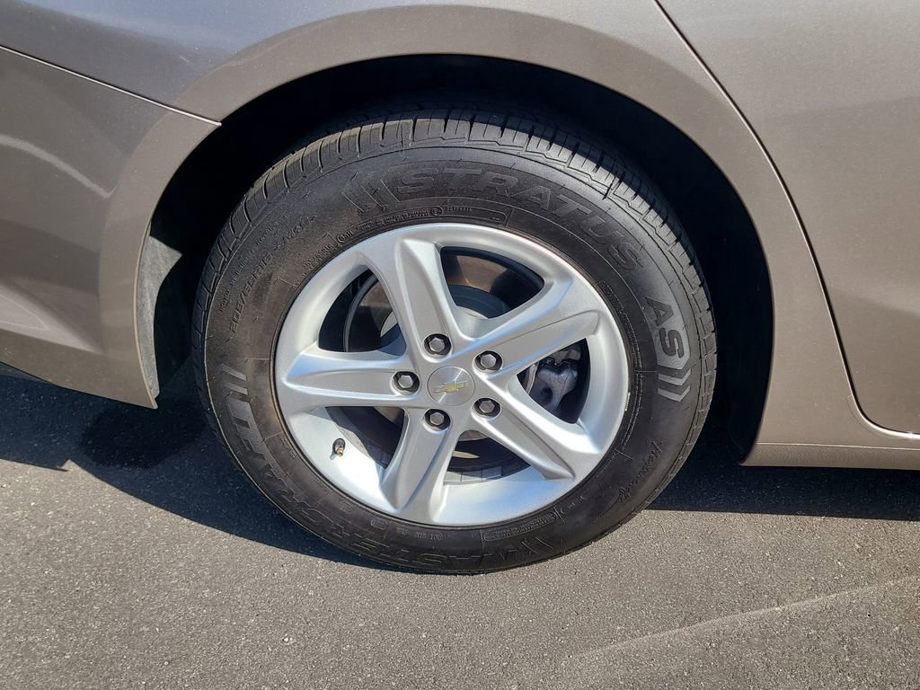 Used 2024 Chevrolet Malibu LT image 5