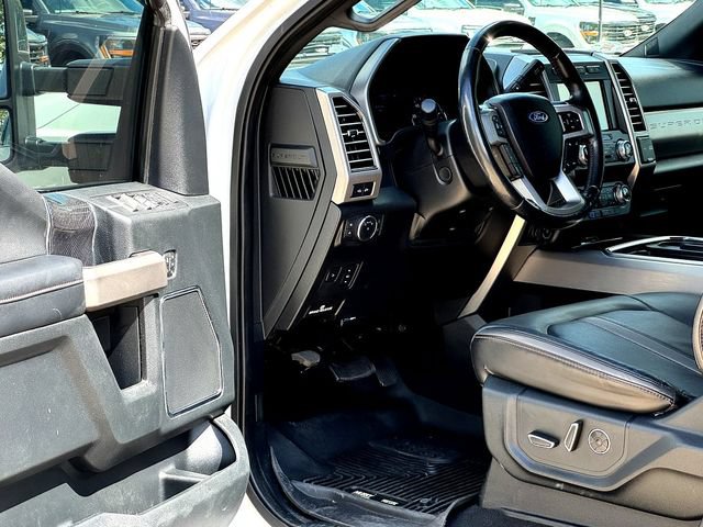 Certified 2020 Ford F250 Platinum w/ FX4 Off-Road Package AWD/4WD image 9