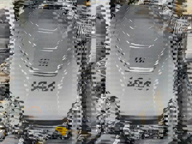 Used 2024 Kia Telluride EX w/ EX Captain's Chair Package image 31