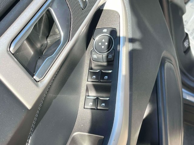 Certified 2023 Ford Explorer XLT RWD image 28