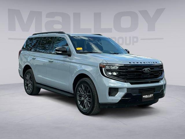 Certified 2026 Ford Expedition Platinum w/ Stealth Appearance Package image 7