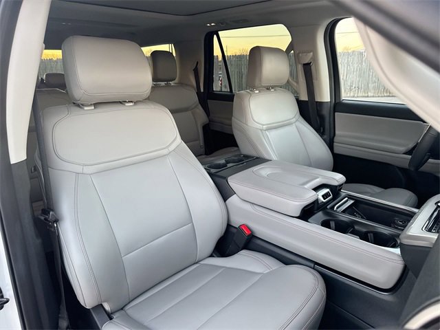 Certified 2025 Ford Expedition Max Active image 32