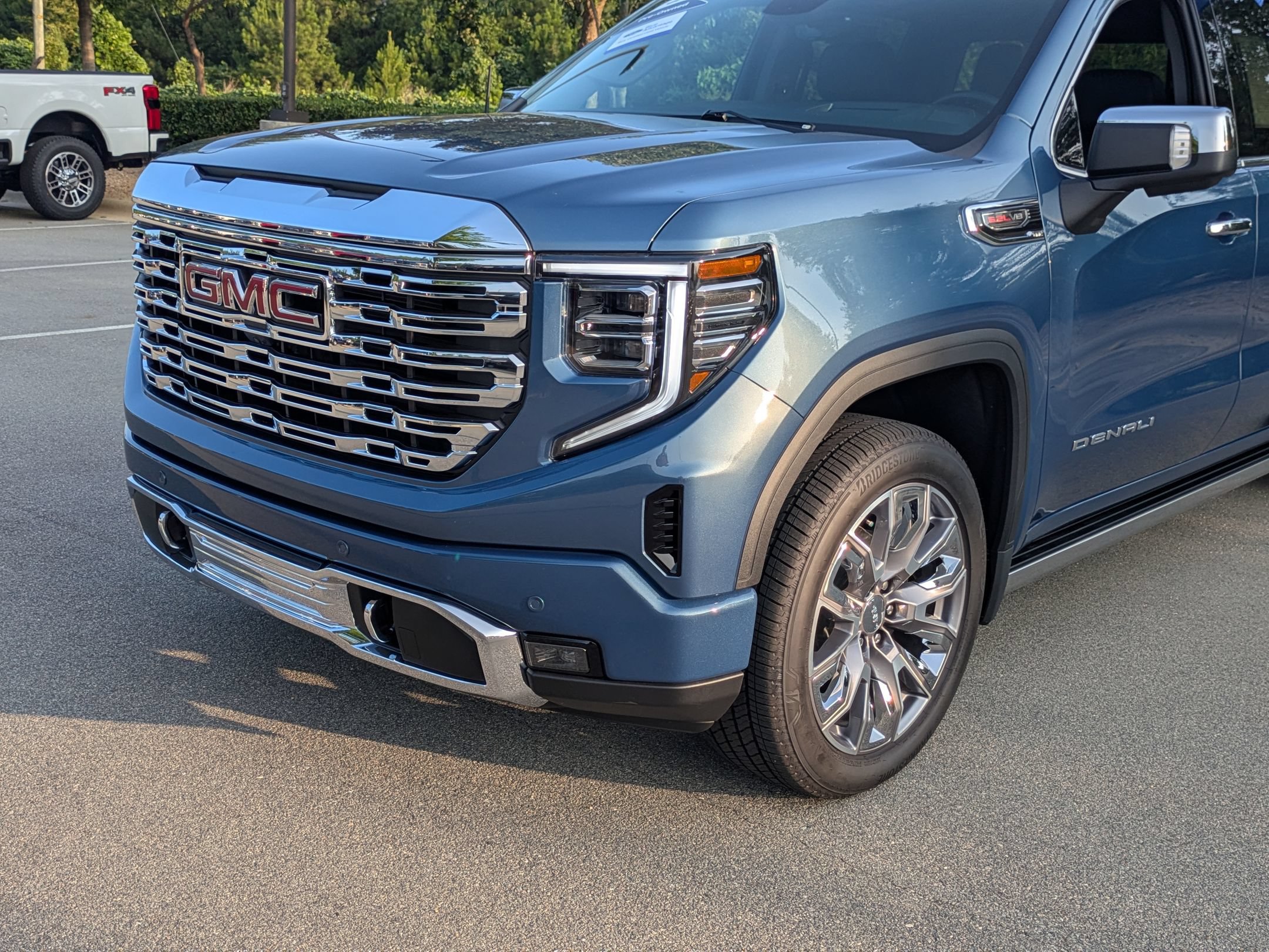 Used 2026 GMC Sierra 1500 Denali w/ Denali Reserve Package AWD/4WD image 10