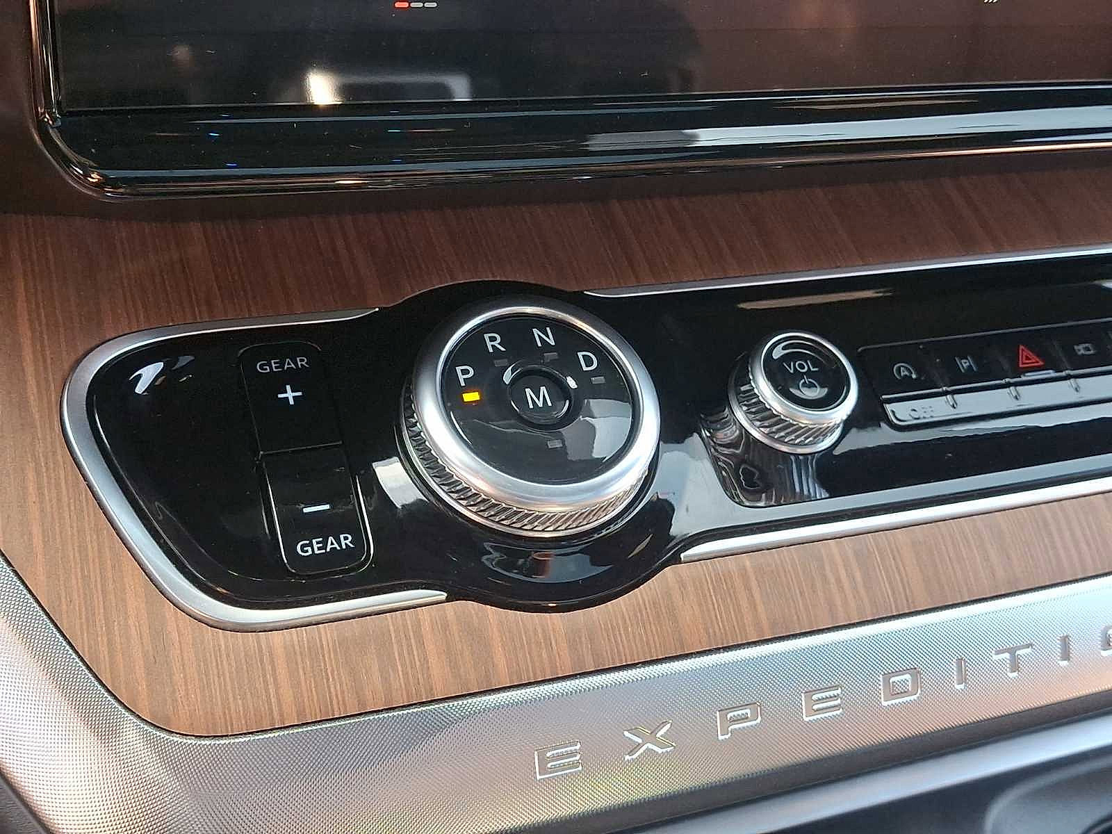 Certified 2025 Ford Expedition Max King Ranch AWD/4WD image 23